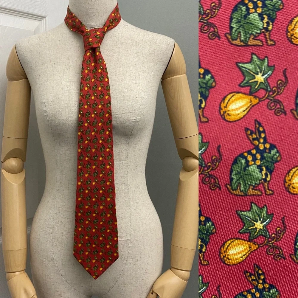 Salvatore Ferragamo Silk Red Holiday Abstract Festive Bunny Tie